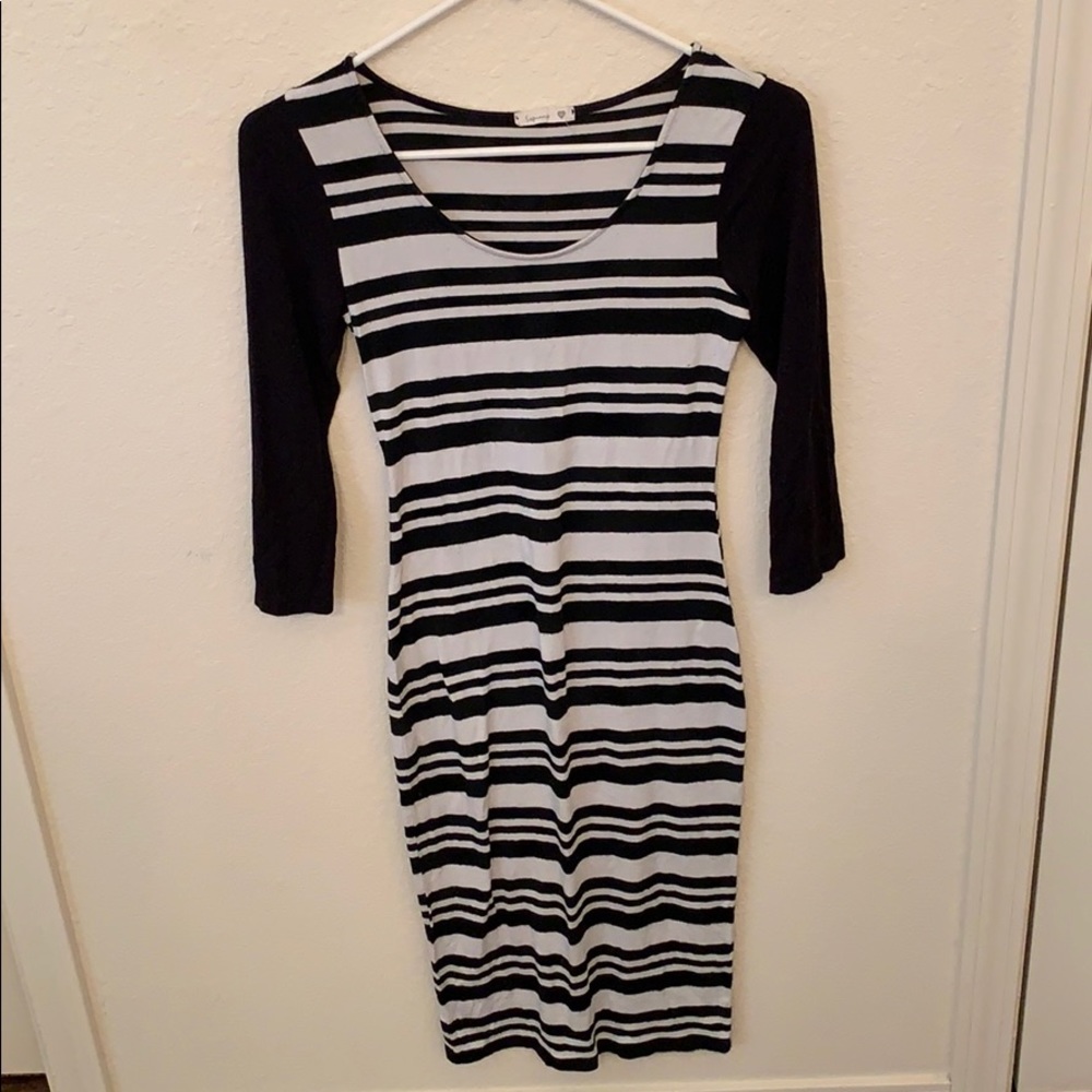 Cute dress!